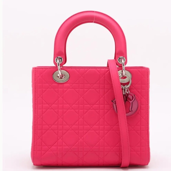 PJ IS LIVE!!! LUXURY SHARE SHOW IS LIVE NOW!!!! LOW START  LUX - Picture 10 of 16